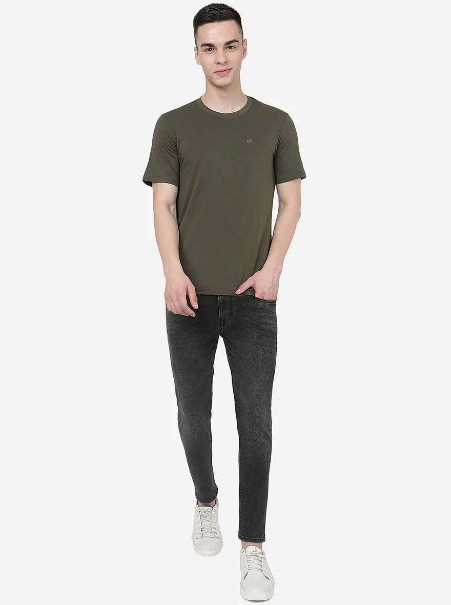 Olive Green Solid Slim Fit T-Shirt | JadeBlue