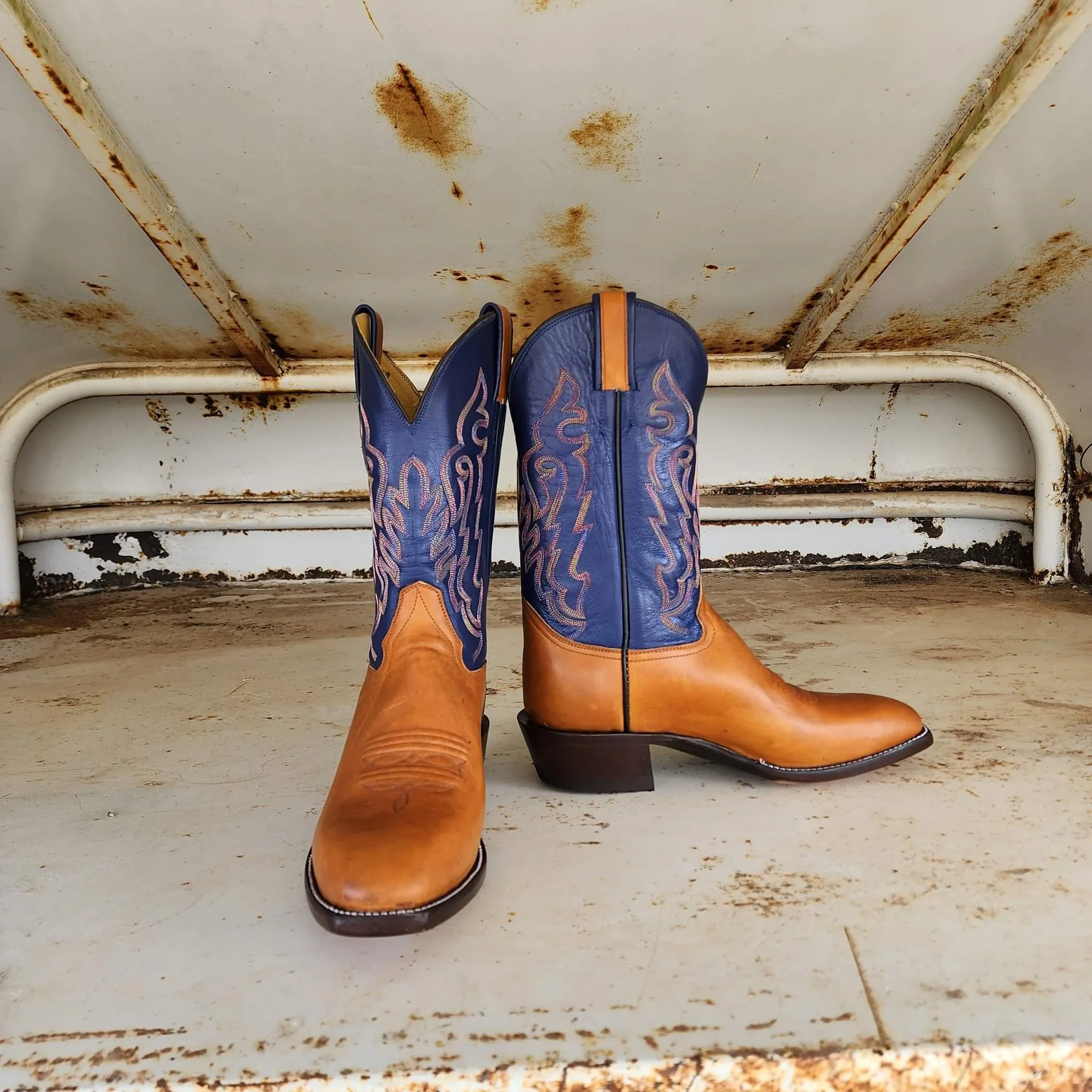 Picosa Creek Boots - Brown Mule w/ Royal Blue - The Breaker