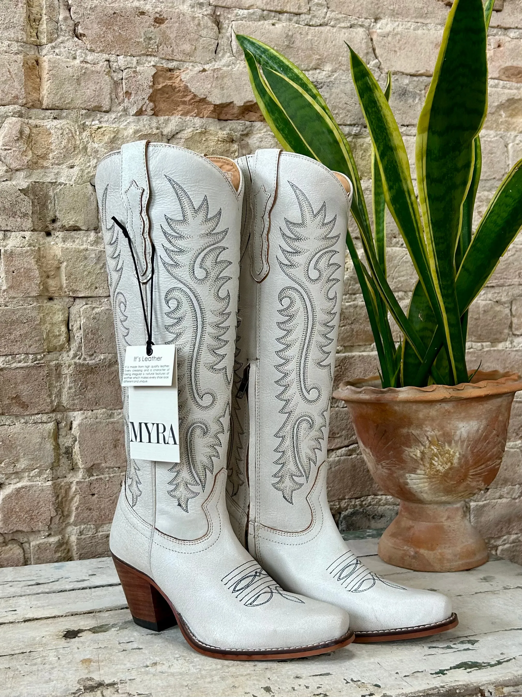 RESTOCK MYRA Ivory Embroidered Leather Boots