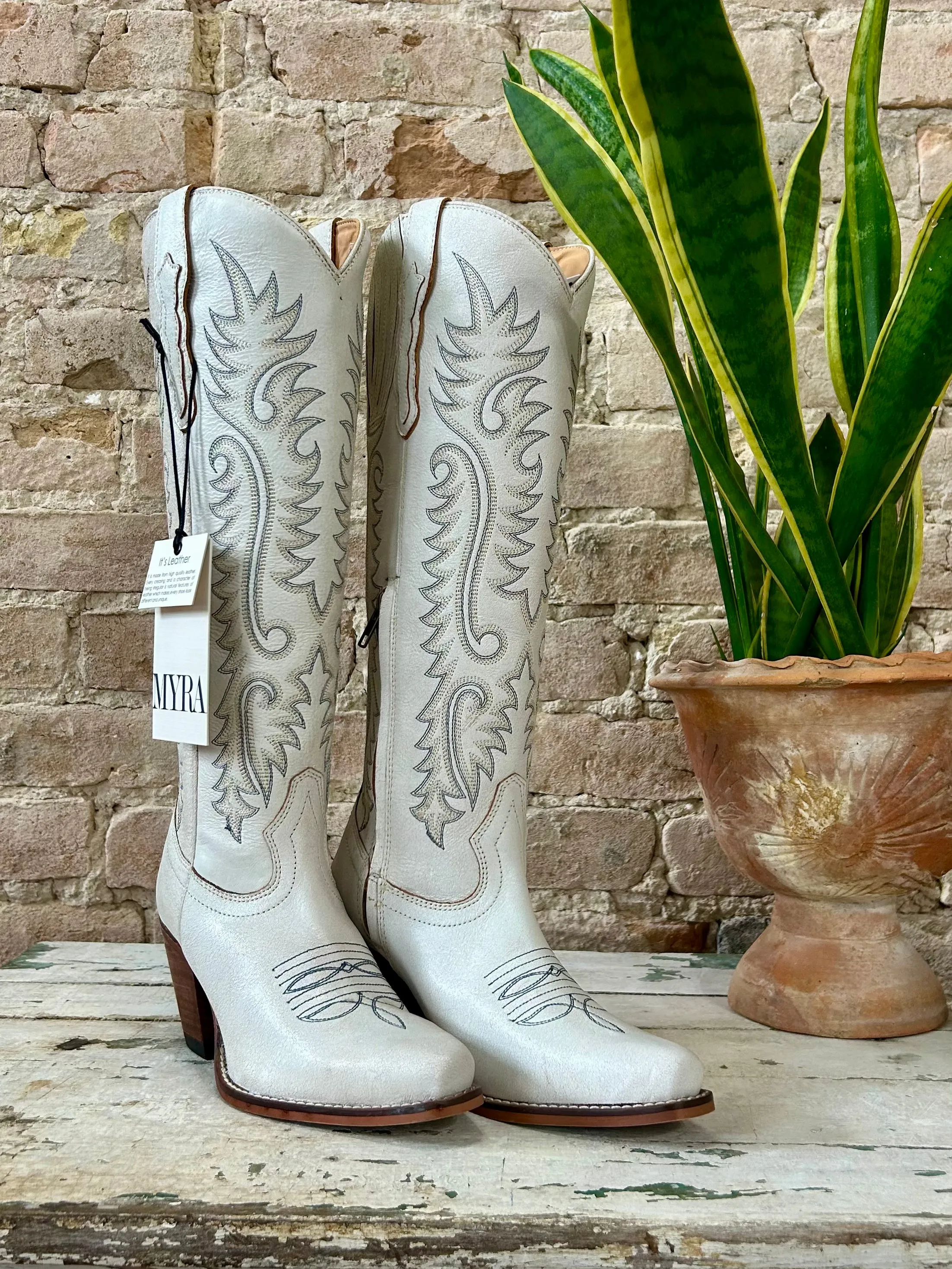 RESTOCK MYRA Ivory Embroidered Leather Boots