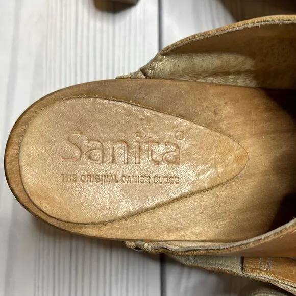 Sanita Isabell Tan Leather Clogs size 7 / 8