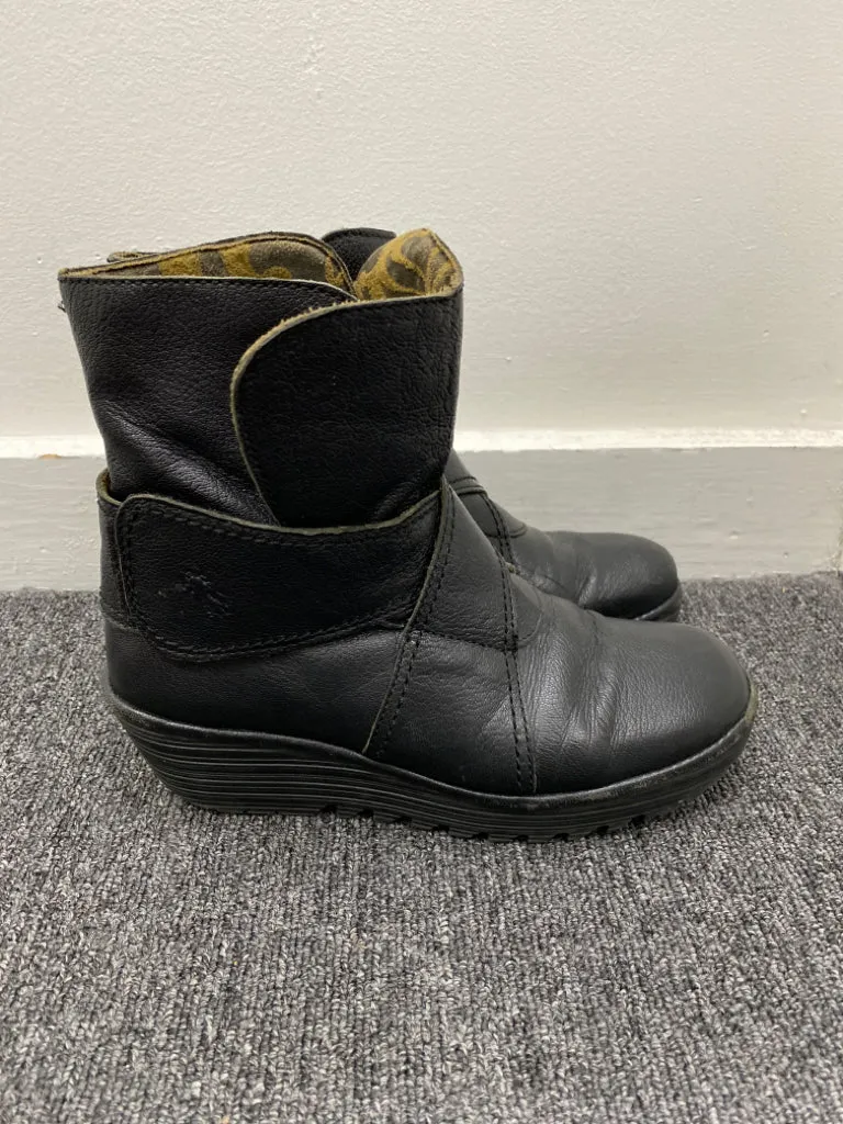 Shoe Size 9 FLY London Black Boots