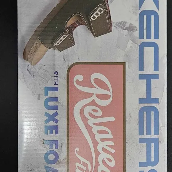 Skechers Women’s Lightweight Cushioned Luxe Foam® Slide sandals New in b…