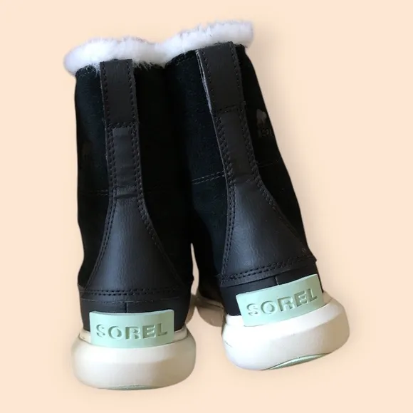 SOREL Youth Unisex Explorer Lace Up Waterproof Boots Black Fur Lined Size 5