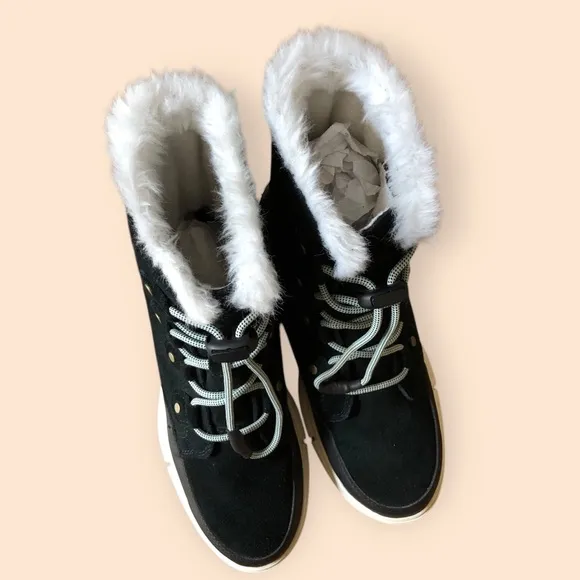 SOREL Youth Unisex Explorer Lace Up Waterproof Boots Black Fur Lined Size 5