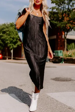 Spaghetti Strap Backless Pleated Midi Dress