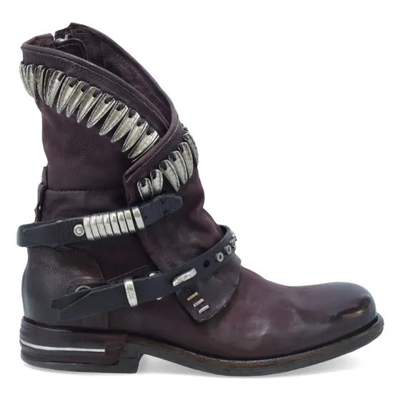 Tell it on Torey Ankle Boot