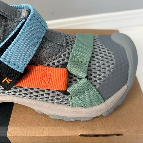 TEVA KIDS OUTFLOW UNIVERSAL SANDALS