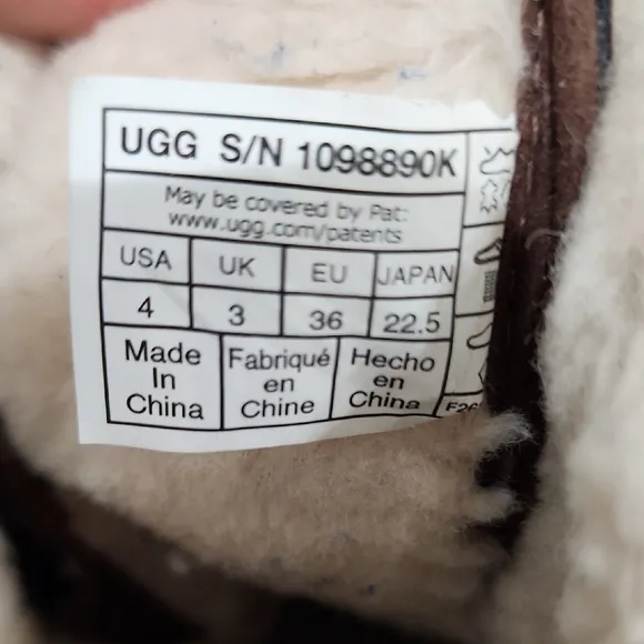 UGG Brown Leather Boots with Sheepskin Lining