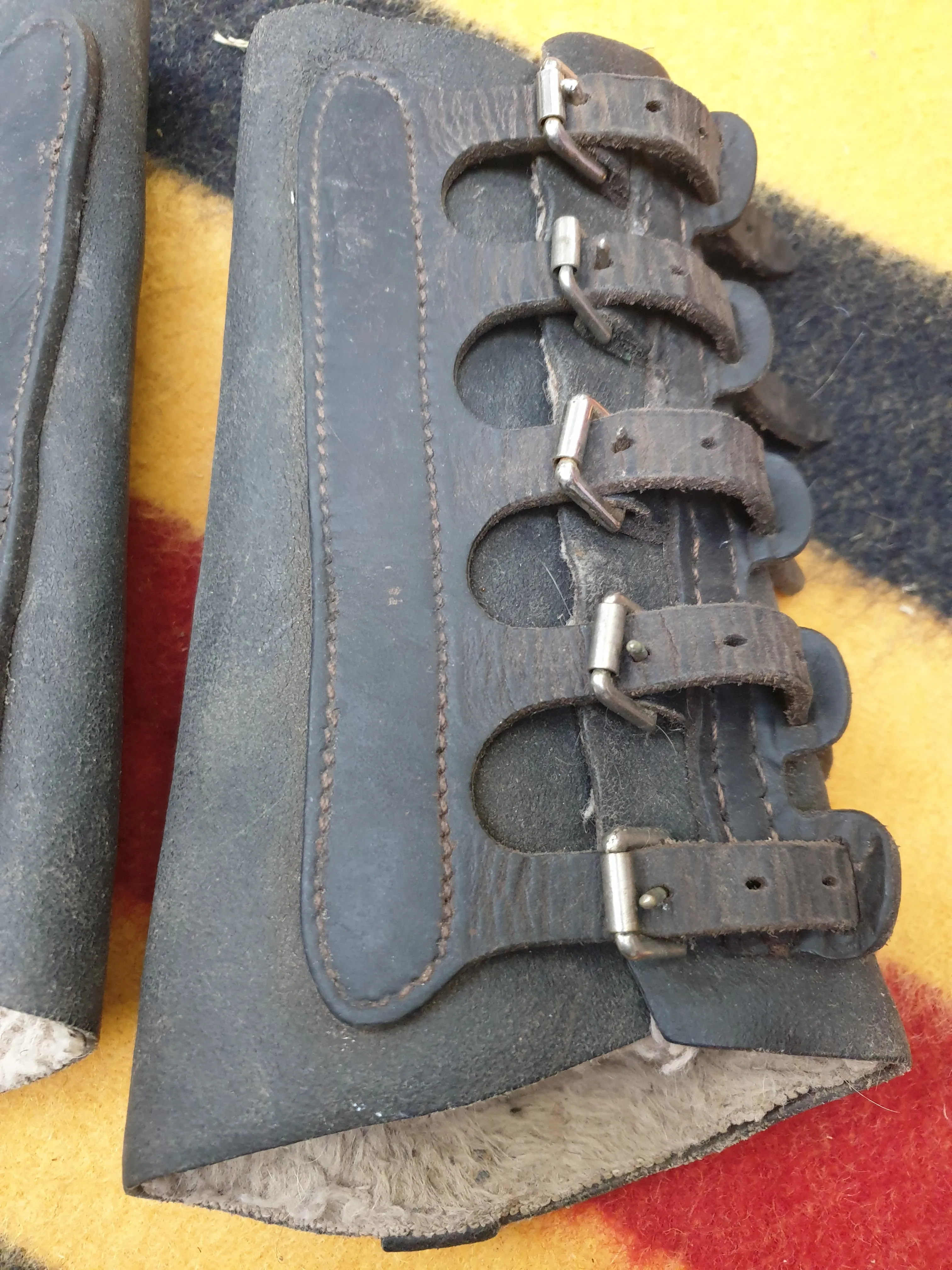 Used brown leather cob size brushing boots FREE POSTAGE☆