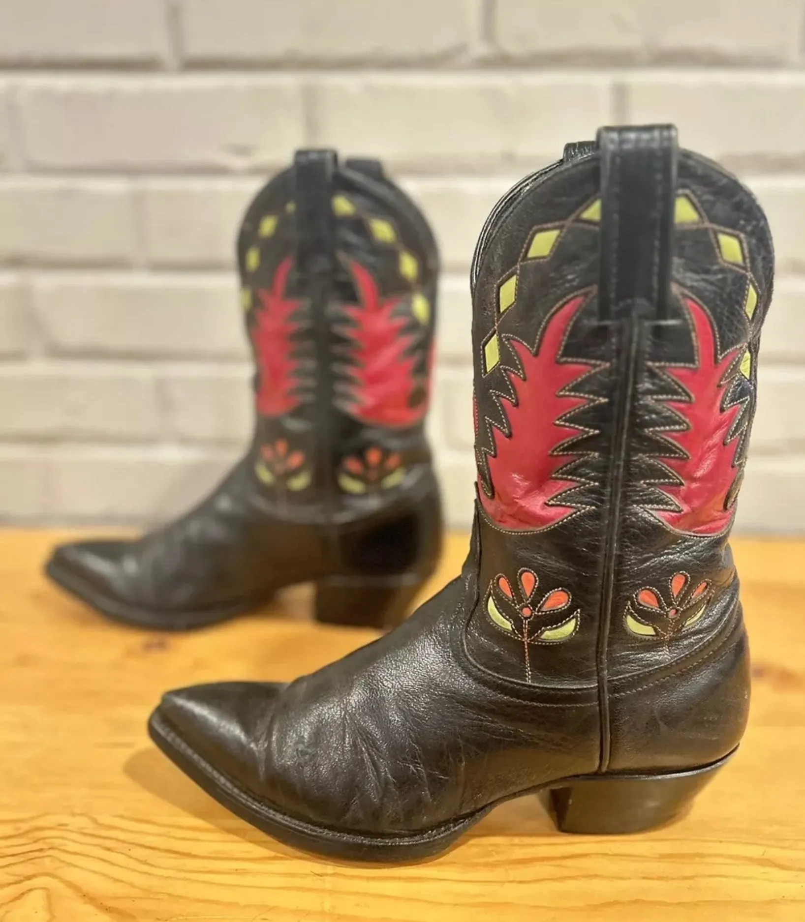 Vintage Inlay Cowboy Boots 6.5