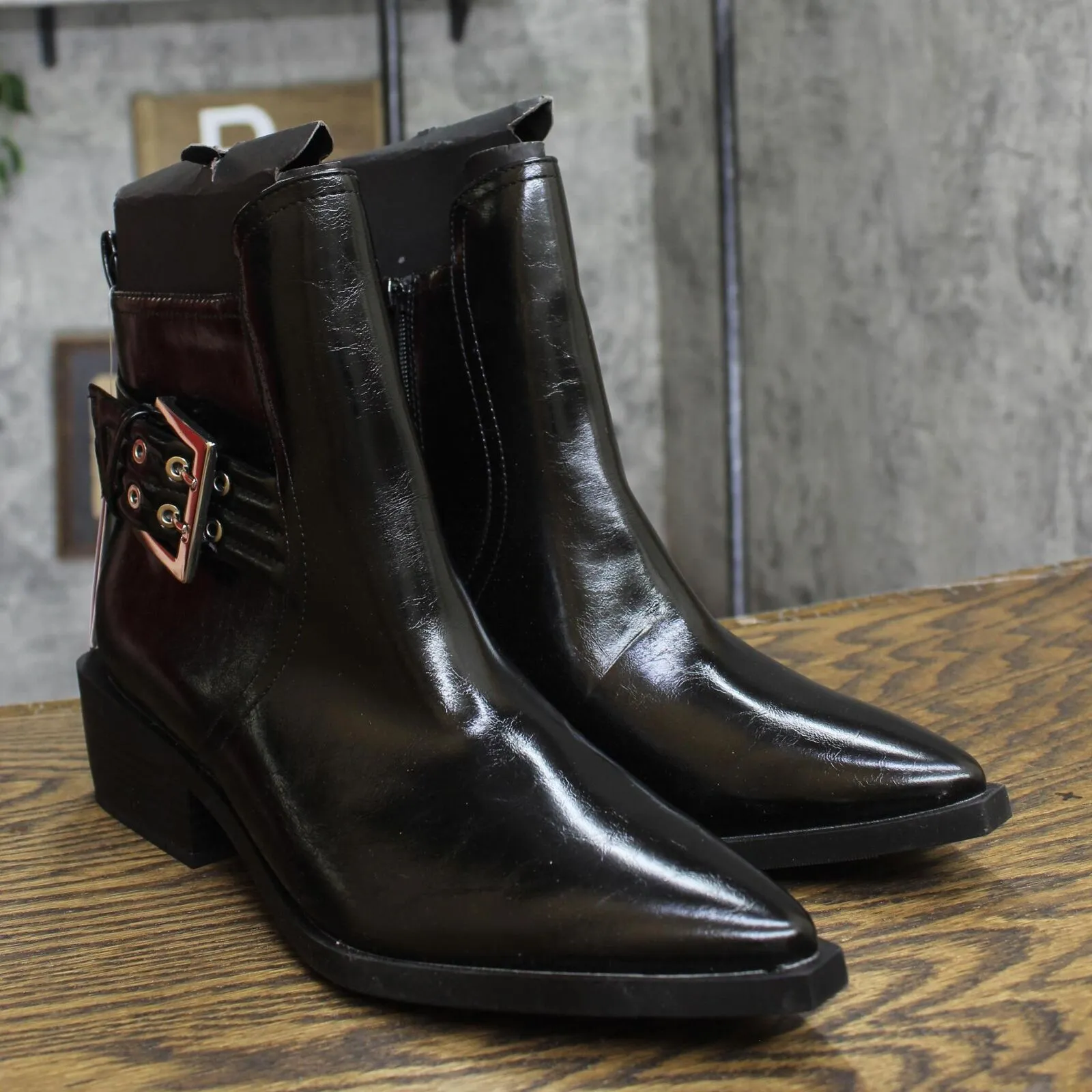 Wild Fable Giovanna Buckle Western Ankle Boots with Memory Foam Insole Black 10