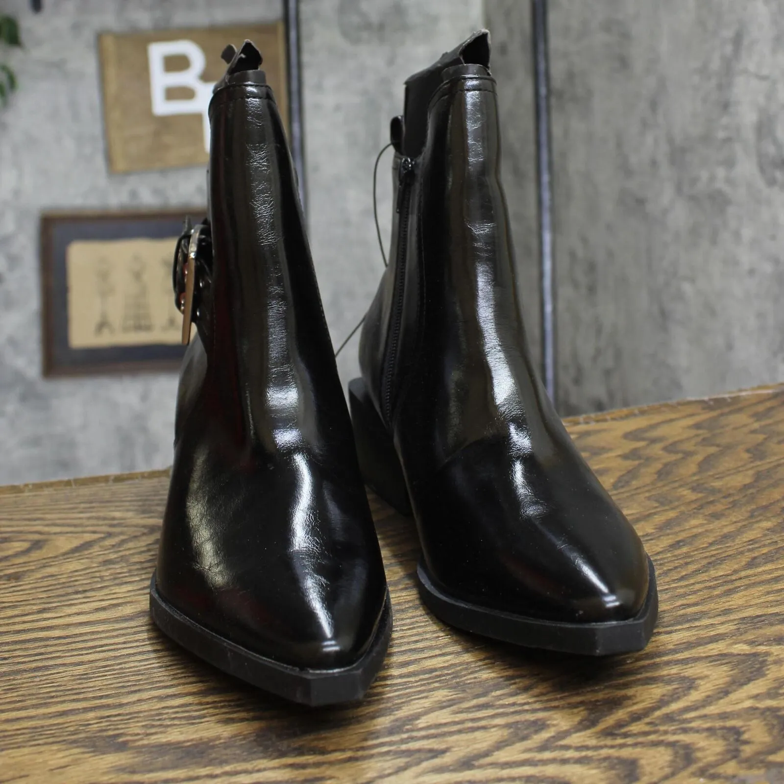 Wild Fable Giovanna Buckle Western Ankle Boots with Memory Foam Insole Black 10