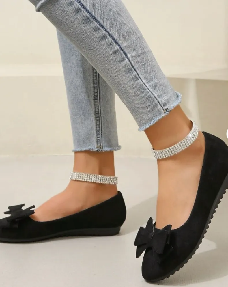 Women’s Ballet Flats – Bow Detail – Slip-On – Round Toe – Comfortable Everyday Shoe