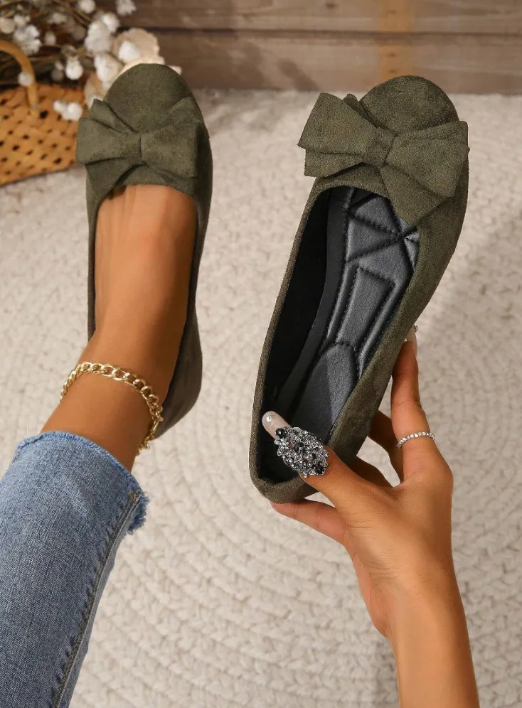 Women’s Ballet Flats – Bow Detail – Slip-On – Round Toe – Comfortable Everyday Shoe