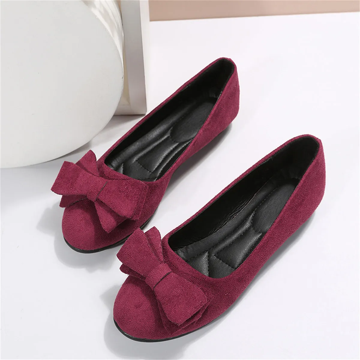 Women’s Ballet Flats – Bow Detail – Slip-On – Round Toe – Comfortable Everyday Shoe